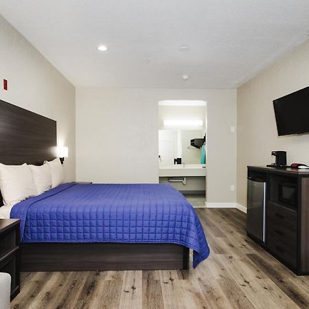 Winchester Inn And Suites Humble/Iah/North Houston Exterior photo
